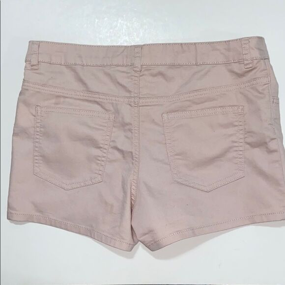 H&M Light Pink Shorts - Picture 8 of 9